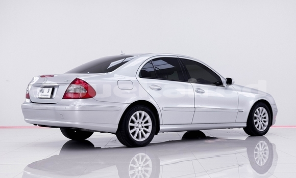 ซื้อ รถมือสอง Mercedes‒Benz E–Class อื่น ๆ รถยนต์ ใน %{เมือง} ใน นนทบุรี ซื้อ รถมือสอง Mercedes‒Benz E–Class อื่น ๆ รถยนต์ ใน %{เมือง} ใน นนทบุรี