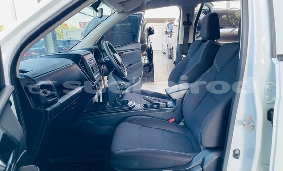 ซื้อ รถมือสอง Isuzu D-Max ขาว รถยนต์ ใน %{เมือง} ใน นนทบุรี ซื้อ รถมือสอง Isuzu D-Max ขาว รถยนต์ ใน %{เมือง} ใน นนทบุรี