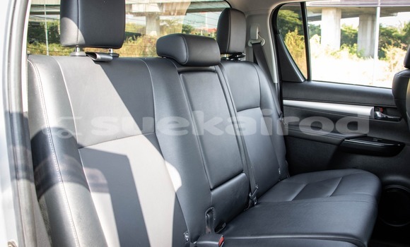 Buy Used Toyota Hiluxe Revo Other Car in Nonthaburi in Nonthaburi Buy Used Toyota Hiluxe Revo Other Car in Nonthaburi in Nonthaburi