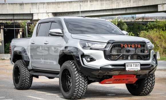 Buy Used Toyota Hiluxe Revo Other Car in Nonthaburi in Nonthaburi Buy Used Toyota Hiluxe Revo Other Car in Nonthaburi in Nonthaburi