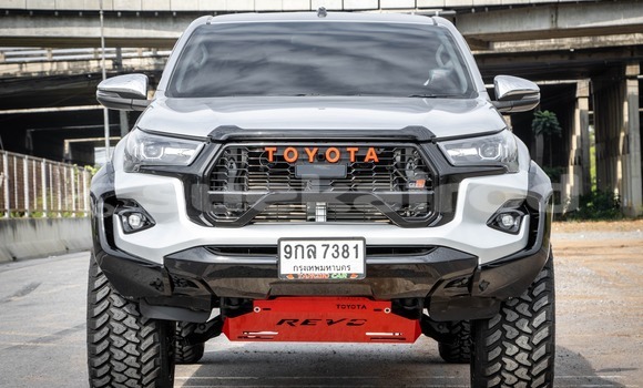 Buy Used Toyota Hiluxe Revo Other Car in Nonthaburi in Nonthaburi Buy Used Toyota Hiluxe Revo Other Car in Nonthaburi in Nonthaburi