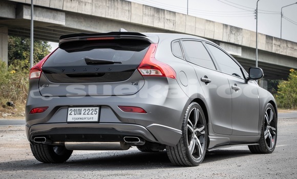 Buy Used Volvo V40 Other Car in Nonthaburi in Nonthaburi Buy Used Volvo V40 Other Car in Nonthaburi in Nonthaburi