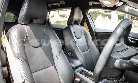 Buy Used Volvo V40 Other Car in Nonthaburi in Nonthaburi Buy Used Volvo V40 Other Car in Nonthaburi in Nonthaburi