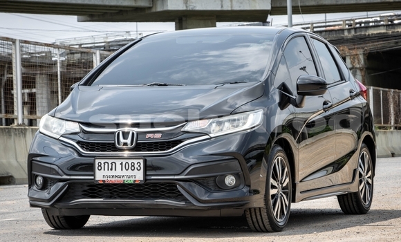 ซื้อ รถมือสอง Honda Jazz สีดำ รถยนต์ ใน %{เมือง} ใน นนทบุรี