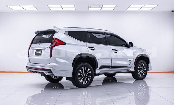 ซื้อ รถมือสอง Mitsubishi Pajero ขาว รถยนต์ ใน %{เมือง} ใน กรุงเทพมหานคร ซื้อ รถมือสอง Mitsubishi Pajero ขาว รถยนต์ ใน %{เมือง} ใน กรุงเทพมหานคร