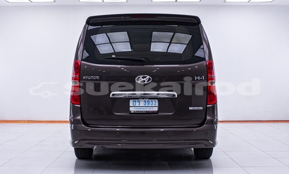 ซื้อ รถมือสอง Hyundai H1 สีน้ำตาล รถยนต์ ใน %{เมือง} ใน นนทบุรี ซื้อ รถมือสอง Hyundai H1 สีน้ำตาล รถยนต์ ใน %{เมือง} ใน นนทบุรี