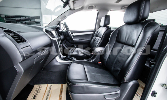 ซื้อ รถมือสอง Isuzu D-Max ขาว รถยนต์ ใน %{เมือง} ใน กรุงเทพมหานคร ซื้อ รถมือสอง Isuzu D-Max ขาว รถยนต์ ใน %{เมือง} ใน กรุงเทพมหานคร