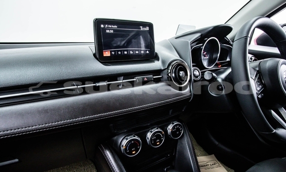 ซื้อ รถมือสอง Mazda 2 สีแดง รถยนต์ ใน %{เมือง} ใน นนทบุรี ซื้อ รถมือสอง Mazda 2 สีแดง รถยนต์ ใน %{เมือง} ใน นนทบุรี