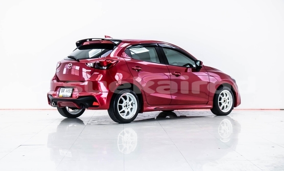 ซื้อ รถมือสอง Mazda 2 สีแดง รถยนต์ ใน %{เมือง} ใน นนทบุรี ซื้อ รถมือสอง Mazda 2 สีแดง รถยนต์ ใน %{เมือง} ใน นนทบุรี