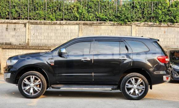 Buy Used Ford Everest Black Car in Nonthaburi in Nonthaburi Buy Used Ford Everest Black Car in Nonthaburi in Nonthaburi