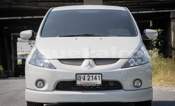 Buy Used Mitsubishi Space Wagon White Car in Nonthaburi in Nonthaburi Buy Used Mitsubishi Space Wagon White Car in Nonthaburi in Nonthaburi
