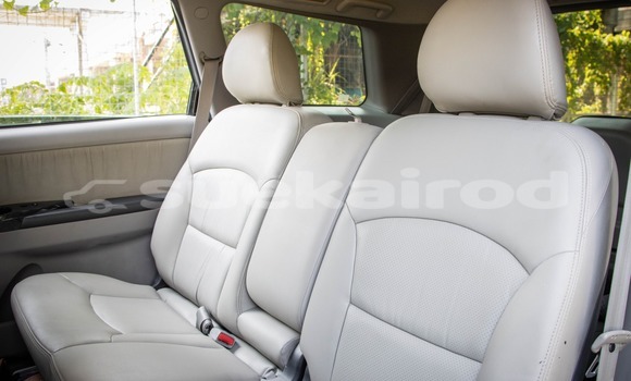 Buy Used Mitsubishi Space Wagon White Car in Nonthaburi in Nonthaburi Buy Used Mitsubishi Space Wagon White Car in Nonthaburi in Nonthaburi