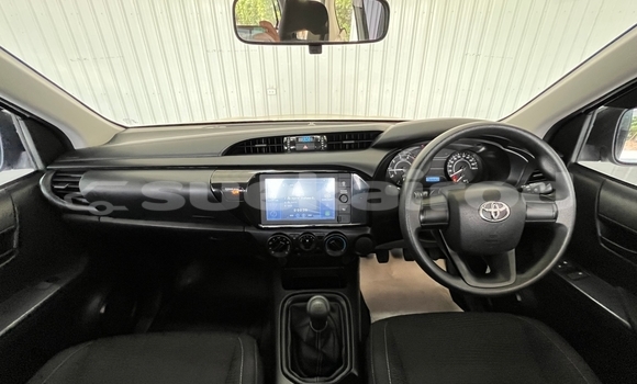 Buy Used Toyota Hiluxe Revo White Car in Pathum Thani in Pathum Thani Buy Used Toyota Hiluxe Revo White Car in Pathum Thani in Pathum Thani