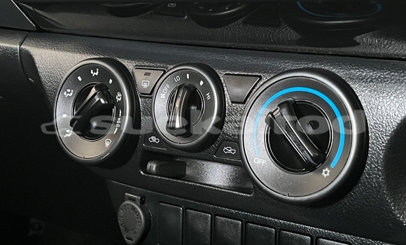 Buy Used Toyota Hiluxe Revo White Car in Pathum Thani in Pathum Thani Buy Used Toyota Hiluxe Revo White Car in Pathum Thani in Pathum Thani