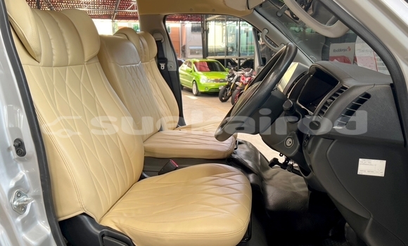 ซื้อ รถมือสอง Toyota Commuter อื่น ๆ รถยนต์ ใน %{เมือง} ใน นนทบุรี ซื้อ รถมือสอง Toyota Commuter อื่น ๆ รถยนต์ ใน %{เมือง} ใน นนทบุรี