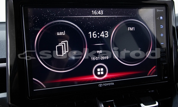 ซื้อ รถมือสอง Toyota Corolla Cross สีดำ รถยนต์ ใน %{เมือง} ใน นนทบุรี ซื้อ รถมือสอง Toyota Corolla Cross สีดำ รถยนต์ ใน %{เมือง} ใน นนทบุรี