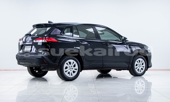 ซื้อ รถมือสอง Toyota Corolla Cross สีดำ รถยนต์ ใน %{เมือง} ใน นนทบุรี ซื้อ รถมือสอง Toyota Corolla Cross สีดำ รถยนต์ ใน %{เมือง} ใน นนทบุรี