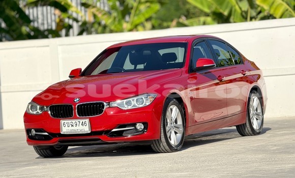ซื้อ รถมือสอง BMW 3–Series สีแดง รถยนต์ ใน %{เมือง} ใน นนทบุรี