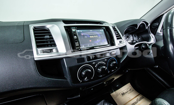 Buy Used Toyota Hiluxe VIGO White Car in Bangkok in Bangkok Buy Used Toyota Hiluxe VIGO White Car in Bangkok in Bangkok