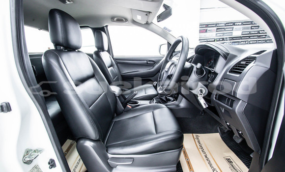 ซื้อ รถมือสอง Isuzu D-Max ขาว รถยนต์ ใน %{เมือง} ใน กรุงเทพมหานคร ซื้อ รถมือสอง Isuzu D-Max ขาว รถยนต์ ใน %{เมือง} ใน กรุงเทพมหานคร