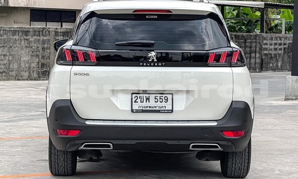 ซื้อ รถมือสอง Peugeot 5008 ขาว รถยนต์ ใน %{เมือง} ใน นนทบุรี ซื้อ รถมือสอง Peugeot 5008 ขาว รถยนต์ ใน %{เมือง} ใน นนทบุรี