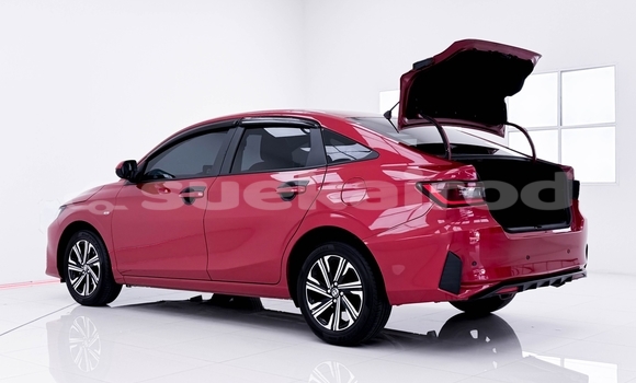 Buy Used Toyota Yaris Red Car in Nonthaburi in Nonthaburi Buy Used Toyota Yaris Red Car in Nonthaburi in Nonthaburi