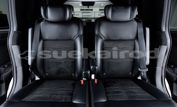 Buy Used Honda Stepwgn White Car in Nonthaburi in Nonthaburi Buy Used Honda Stepwgn White Car in Nonthaburi in Nonthaburi