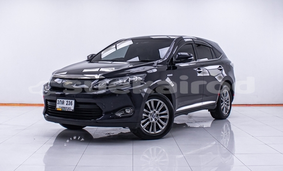 ซื้อ รถมือสอง Toyota Harrier สีดำ รถยนต์ ใน %{เมือง} ใน นนทบุรี