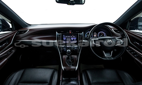 Buy Used Toyota Harrier Black Car in Nonthaburi in Nonthaburi Buy Used Toyota Harrier Black Car in Nonthaburi in Nonthaburi