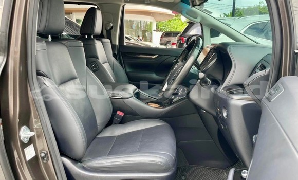 Buy Used Toyota Alphard Brown Car in Nonthaburi in Nonthaburi Buy Used Toyota Alphard Brown Car in Nonthaburi in Nonthaburi