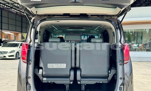 Buy Used Toyota Alphard Brown Car in Nonthaburi in Nonthaburi Buy Used Toyota Alphard Brown Car in Nonthaburi in Nonthaburi