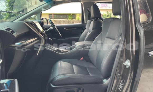 Buy Used Toyota Alphard Brown Car in Nonthaburi in Nonthaburi Buy Used Toyota Alphard Brown Car in Nonthaburi in Nonthaburi