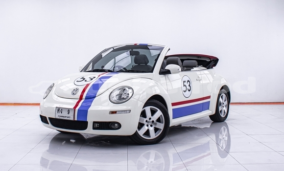 Buy Used Volkswagen Beetle White Car in Nonthaburi in Nonthaburi