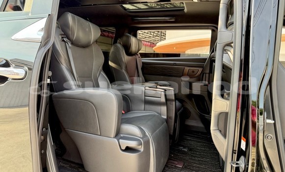 Buy Used Toyota Alphard Black Car in Nonthaburi in Nonthaburi Buy Used Toyota Alphard Black Car in Nonthaburi in Nonthaburi