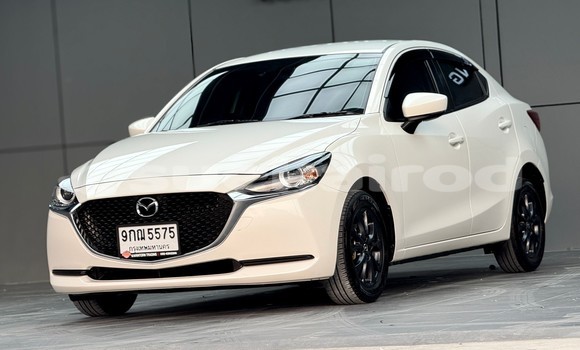 Buy Used Mazda 2 White Car in Nonthaburi in Nonthaburi Buy Used Mazda 2 White Car in Nonthaburi in Nonthaburi