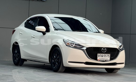 Buy Used Mazda 2 White Car in Nonthaburi in Nonthaburi Buy Used Mazda 2 White Car in Nonthaburi in Nonthaburi