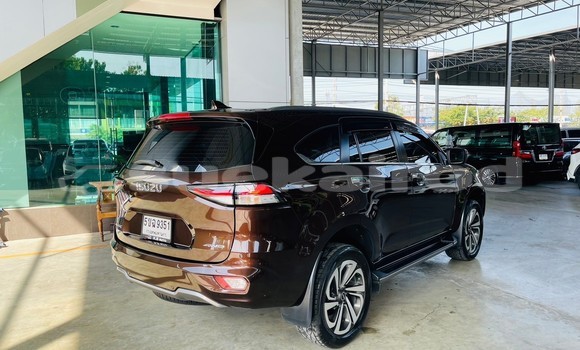 ซื้อ รถมือสอง Isuzu MU-X สีน้ำตาล รถยนต์ ใน %{เมือง} ใน นนทบุรี ซื้อ รถมือสอง Isuzu MU-X สีน้ำตาล รถยนต์ ใน %{เมือง} ใน นนทบุรี