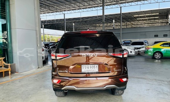 ซื้อ รถมือสอง Isuzu MU-X สีน้ำตาล รถยนต์ ใน %{เมือง} ใน นนทบุรี ซื้อ รถมือสอง Isuzu MU-X สีน้ำตาล รถยนต์ ใน %{เมือง} ใน นนทบุรี