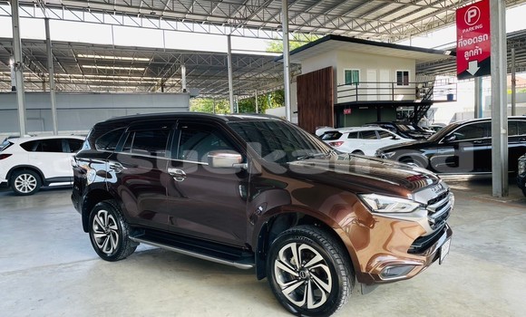 ซื้อ รถมือสอง Isuzu MU-X สีน้ำตาล รถยนต์ ใน %{เมือง} ใน นนทบุรี ซื้อ รถมือสอง Isuzu MU-X สีน้ำตาล รถยนต์ ใน %{เมือง} ใน นนทบุรี