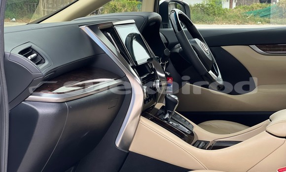 Buy Used Toyota Alphard White Car in Nonthaburi in Nonthaburi Buy Used Toyota Alphard White Car in Nonthaburi in Nonthaburi