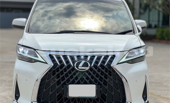 Buy Used Toyota Alphard White Car in Nonthaburi in Nonthaburi Buy Used Toyota Alphard White Car in Nonthaburi in Nonthaburi