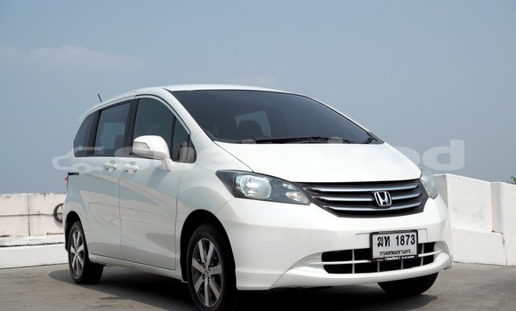 Buy Used Honda Freed White Car in Nonthaburi in Nonthaburi Buy Used Honda Freed White Car in Nonthaburi in Nonthaburi