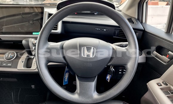 Buy Used Honda Freed White Car in Nonthaburi in Nonthaburi Buy Used Honda Freed White Car in Nonthaburi in Nonthaburi
