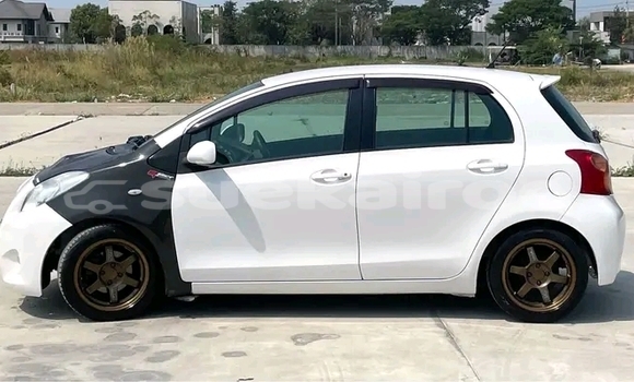 Buy Used Toyota Yaris White Car in Chaiyaphum in Chaiyaphum Buy Used Toyota Yaris White Car in Chaiyaphum in Chaiyaphum