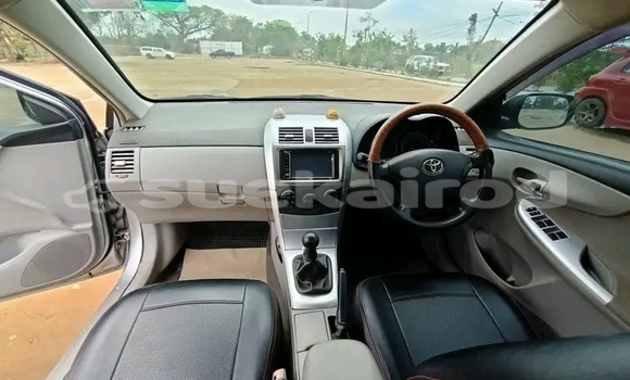 ซื้อ รถมือสอง Toyota Corolla เงิน รถยนต์ ใน %{เมือง} ใน กรุงเทพมหานคร