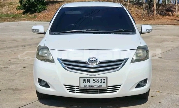 Buy Used Toyota Vios White Car in Buri Ram in Buri Ram Buy Used Toyota Vios White Car in Buri Ram in Buri Ram