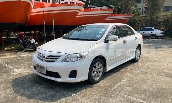 Buy Used Toyota Corolla Altis White Car in Chai Nat in Chai Nat Buy Used Toyota Corolla Altis White Car in Chai Nat in Chai Nat
