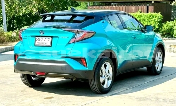Buy Used Toyota C-HR Blue Car in Chai Nat in Chai Nat Buy Used Toyota C-HR Blue Car in Chai Nat in Chai Nat