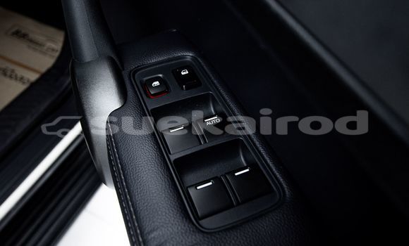 Buy Used Honda CR-V White Car in Bangkok in Bangkok Buy Used Honda CR-V White Car in Bangkok in Bangkok