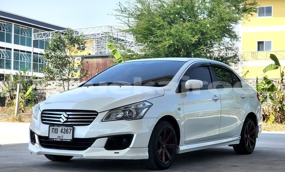 Buy Used Suzuki Ciaz White Car in Nonthaburi in Nonthaburi